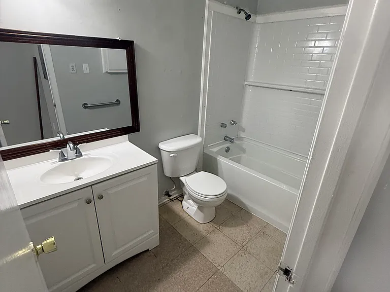 104 Vieux Orleans Cir #B — Photo 10