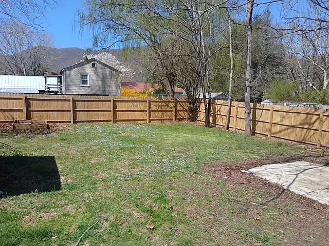232 Meadow St — Photo 5