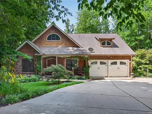 14029 Azalea Dr, Seneca, SC 29678