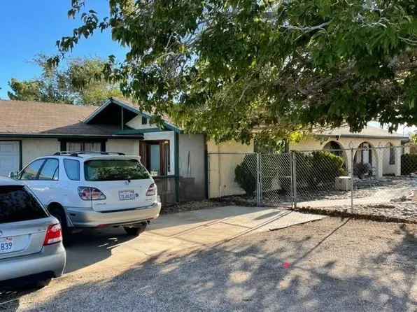 10722 Phelan Rd, Oak Hills, CA 92344