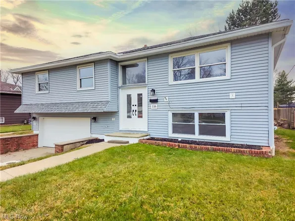 116 Lakehurst Dr, Eastlake, OH 44095