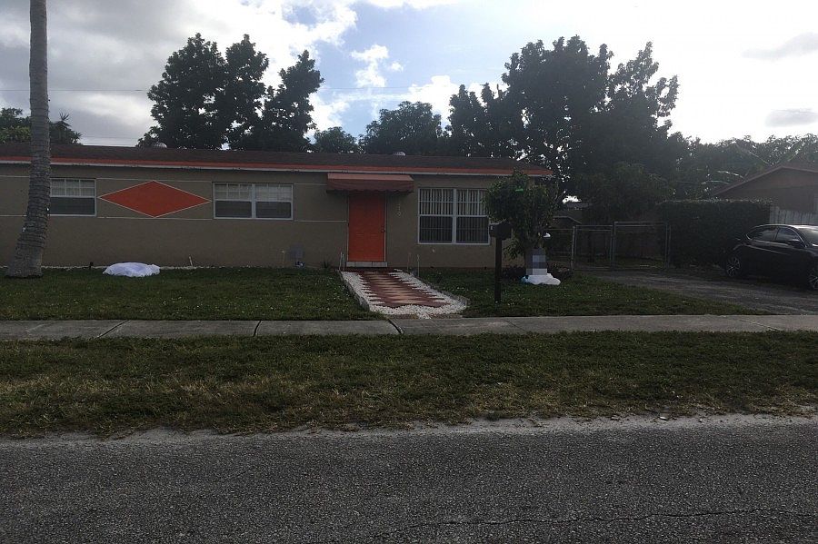 1st image of 1270 NE 211th St