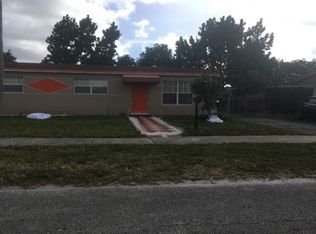 1270 NE 211th St, Miami, FL 33179