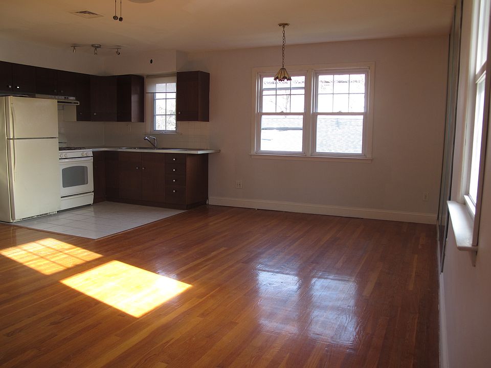 living - Kitchen - Dinning