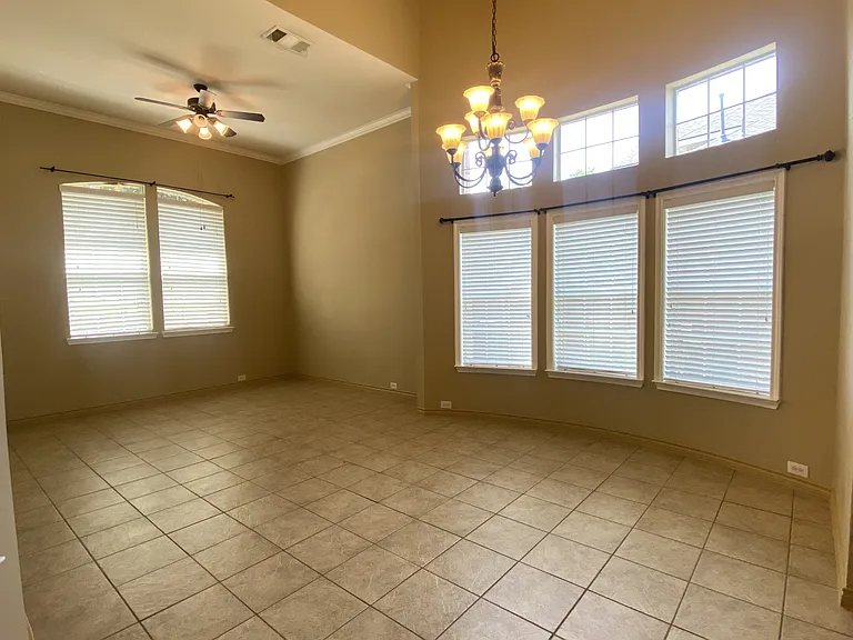 12273 Angelo Dr — Photo 9