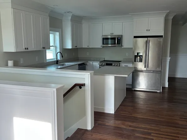126 Brown St #2, Fall River, MA 02724