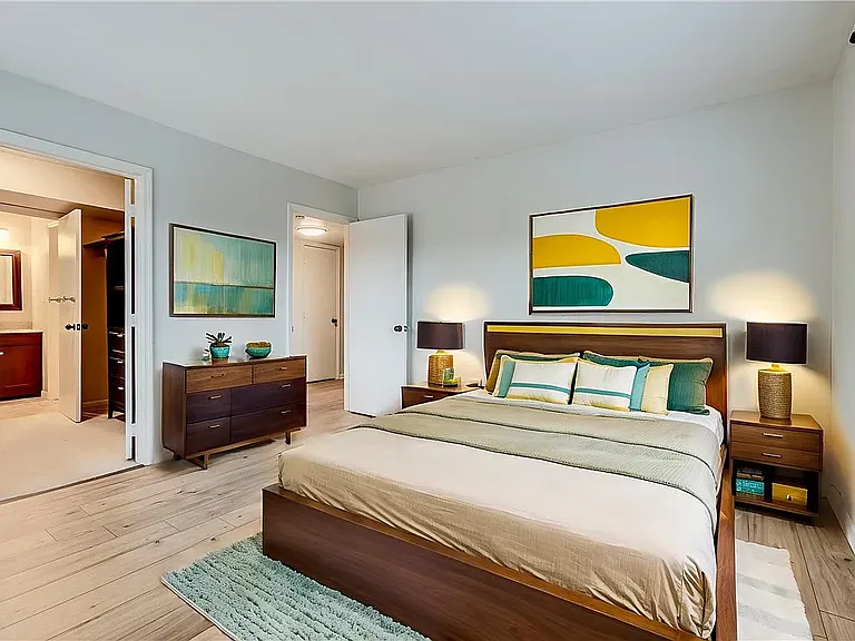 1060 Chatham Park Dr — Photo 13