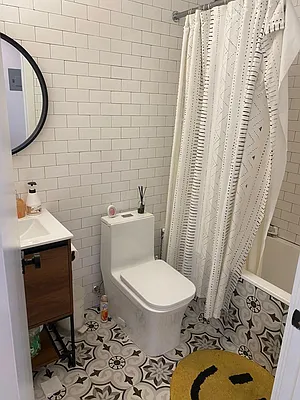 Rented by Aron Fried, LREB | media 6