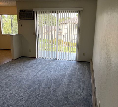 5th image of 2740 Park Ave #O