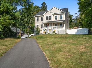 12 Yale St, Billerica, MA 01821