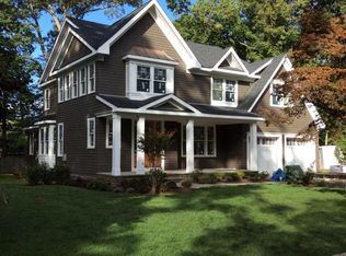 58 Park Ln, Fair Haven, NJ 07704