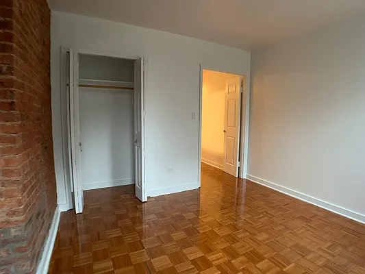 Rented by Bond New York | media 11