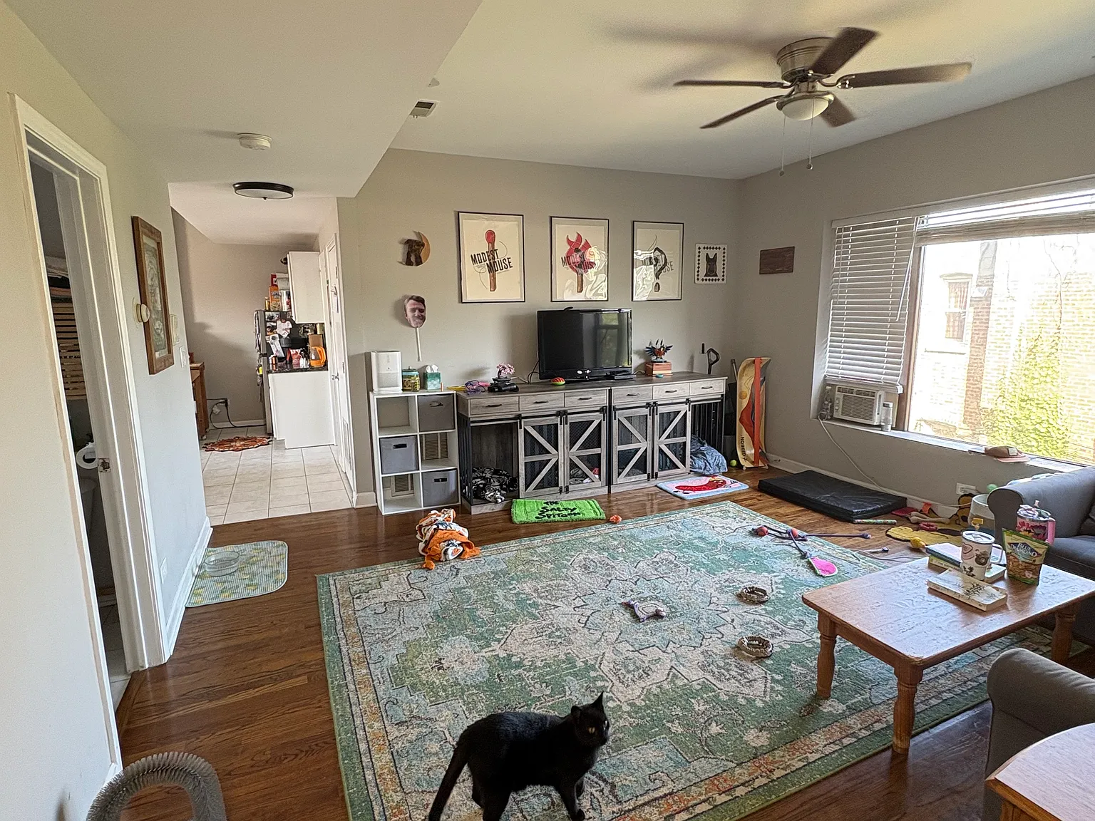 2 bed, 900 sqft, $1,825 — Photo 2