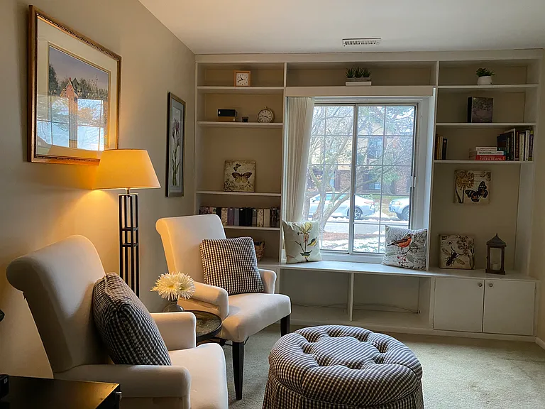 1607 Thames Ct #D — Photo 7