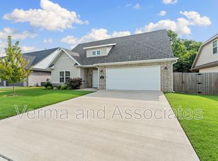 4407 SW Bison St, Bentonville, AR 72713