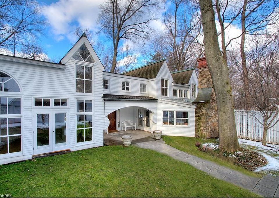 2625 N Park Blvd, Cleveland, OH 44106 | Zillow