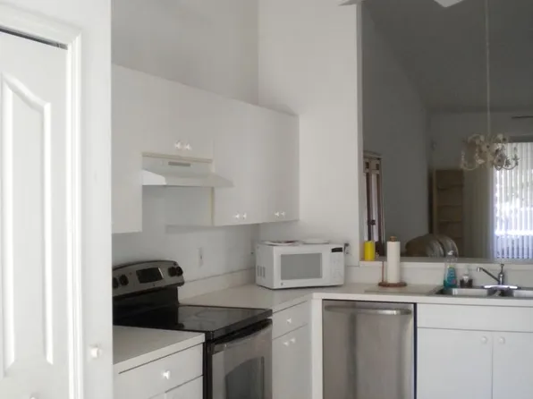 5441 Whitten Dr, Naples, FL 34104