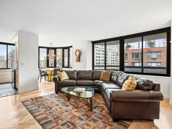 300 East 62nd Street image 1 of 10