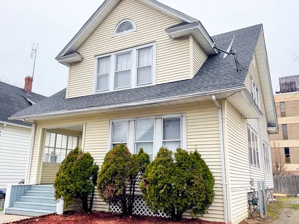 26 Stoehrs Place, Bridgeport, CT 06606