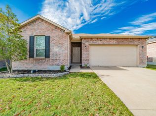 103 Honeysuckle Ct, Fate, TX 75189
