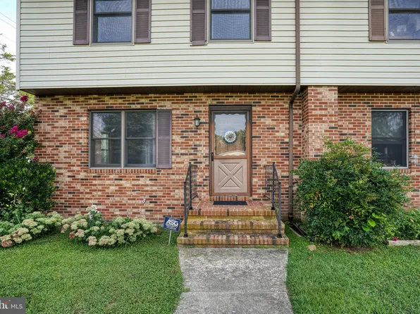 301 Academy Ave, Denton, MD 21629