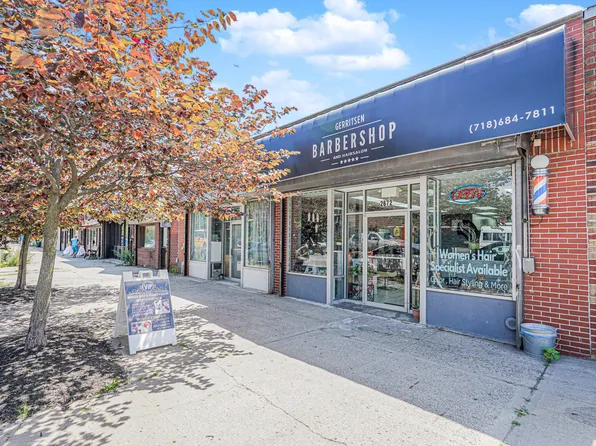 2672 Gerritsen Avenue image 2 of 16