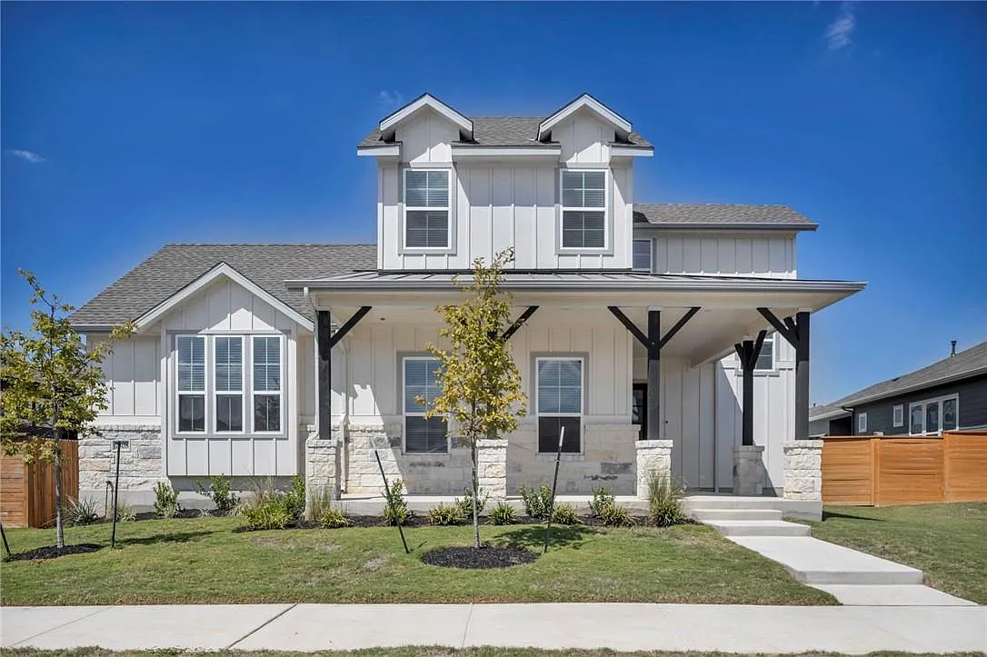 5 bed, 3.5 bath, 2729 sqft, $3,500 — Photo 1