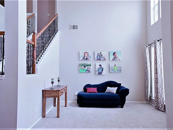 4th image of 4405 Pebble Stone Dr