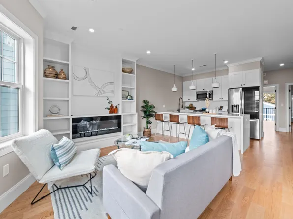 31 Boardman St #Penthouse, Boston, MA 02128