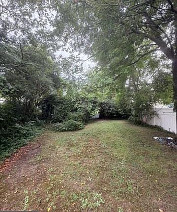5th image of 105 Marengo St