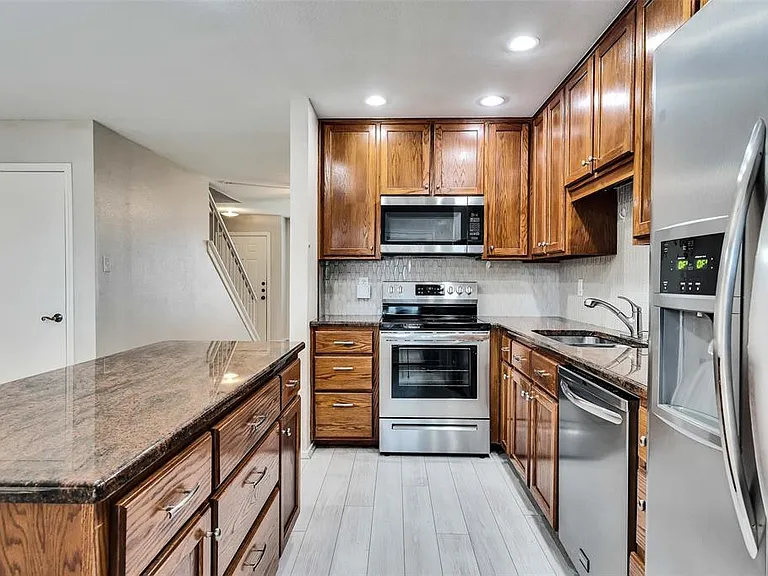 8219 Summer Side Dr #178 — Photo 1