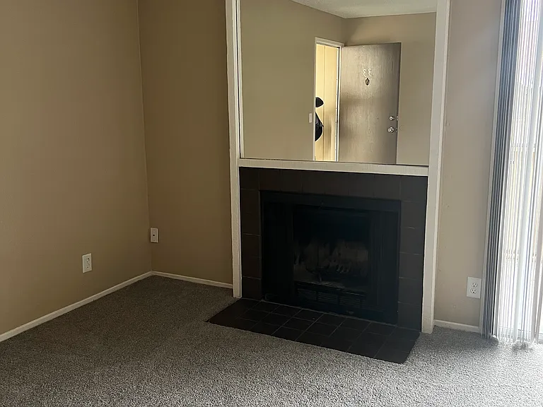 Sierra Woods Apartments — Photo 39