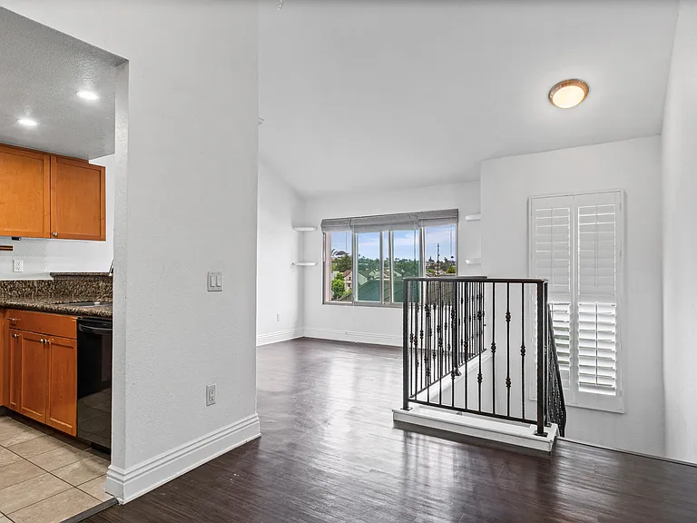 2257 Worden St #3 — Photo 21