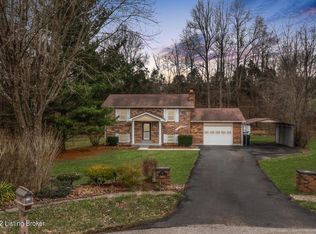 267 Hallmark Cir, Radcliff, KY 40160