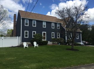 2 Sandy Ln, Franklin, MA 02038