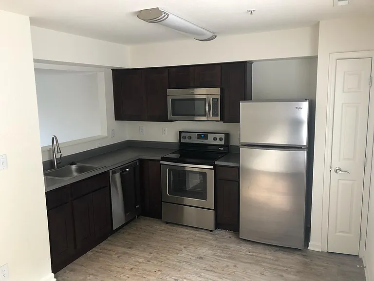 Kitchen - Marlowe Deluxe