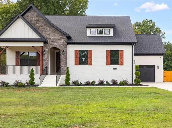 5933 Church St, Greensboro, NC 27455