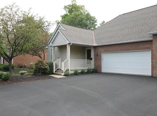 7004 Greensview Village Dr, Canal Winchester, OH 43110