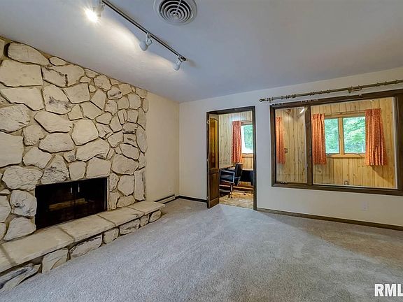 3rd image of 5196 Kinsinger Ln