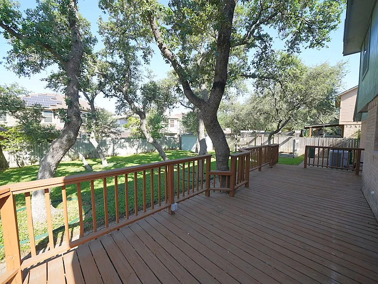 7315 Park West Dr — Photo 38