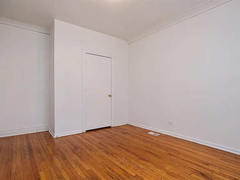 7655 S Sangamon St #914-20 — Photo 9