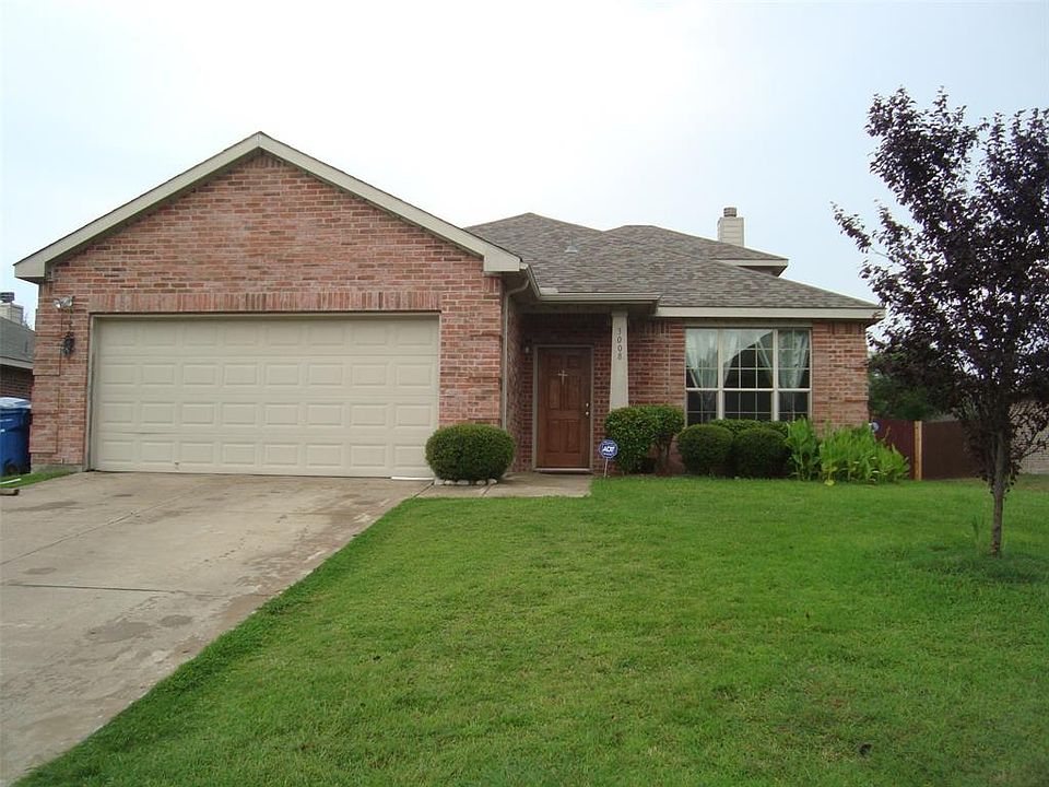 1st image of 3008 Briarbrook Dr