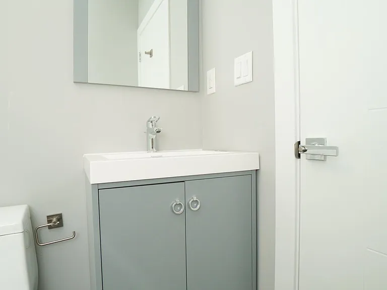 1729 Mifflin St #2 — Photo 7