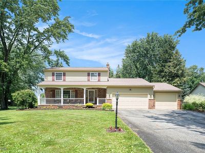 210 Square Dr, Madison, OH, 44057