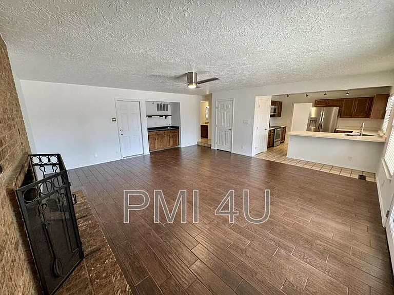 10412 La Paz Dr NW — Photo 12