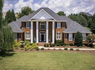 3167 Reflecting Dr, Chattanooga, TN 37415