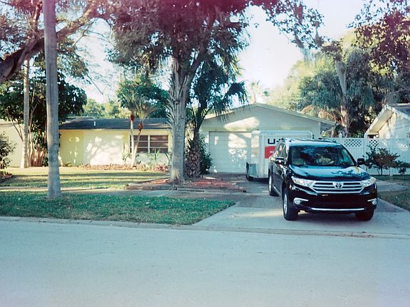 3rd image of 3132 San Mateo St