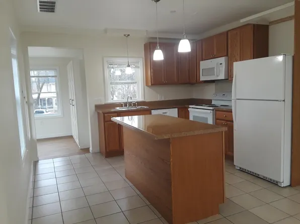 118 Concord St, Nashua, NH 03064