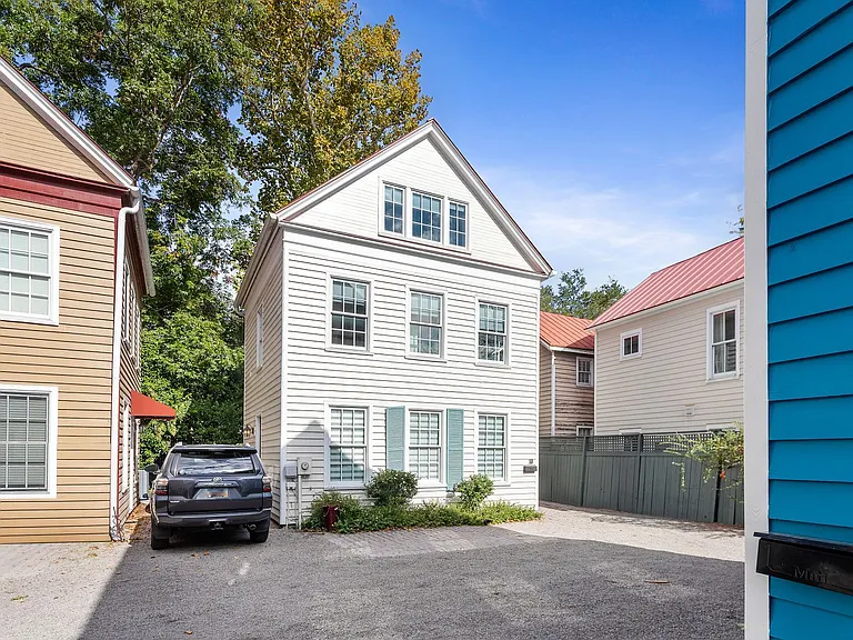 9 Bogard St #9E — Photo 35