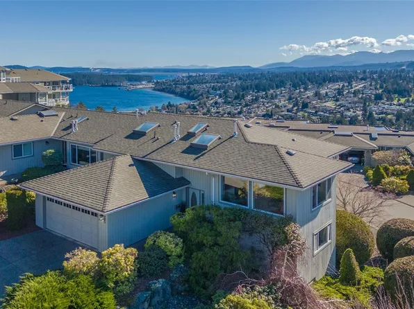 3385 Edgewood Dr, Nanaimo, BC V9T 5V2